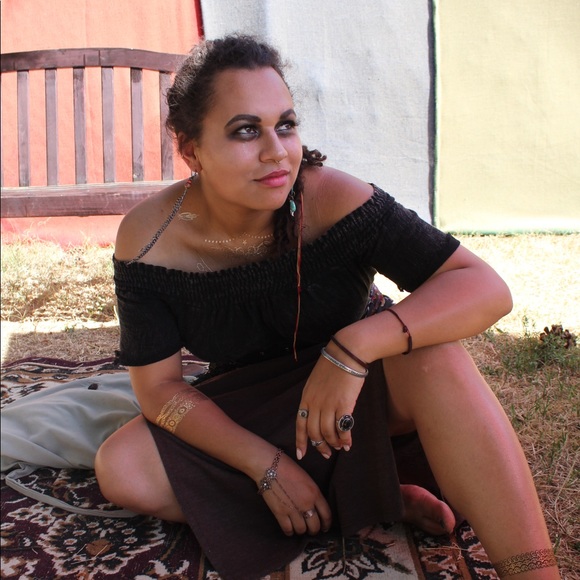 Meet your Posher, Madeline - Picture 2 of 6